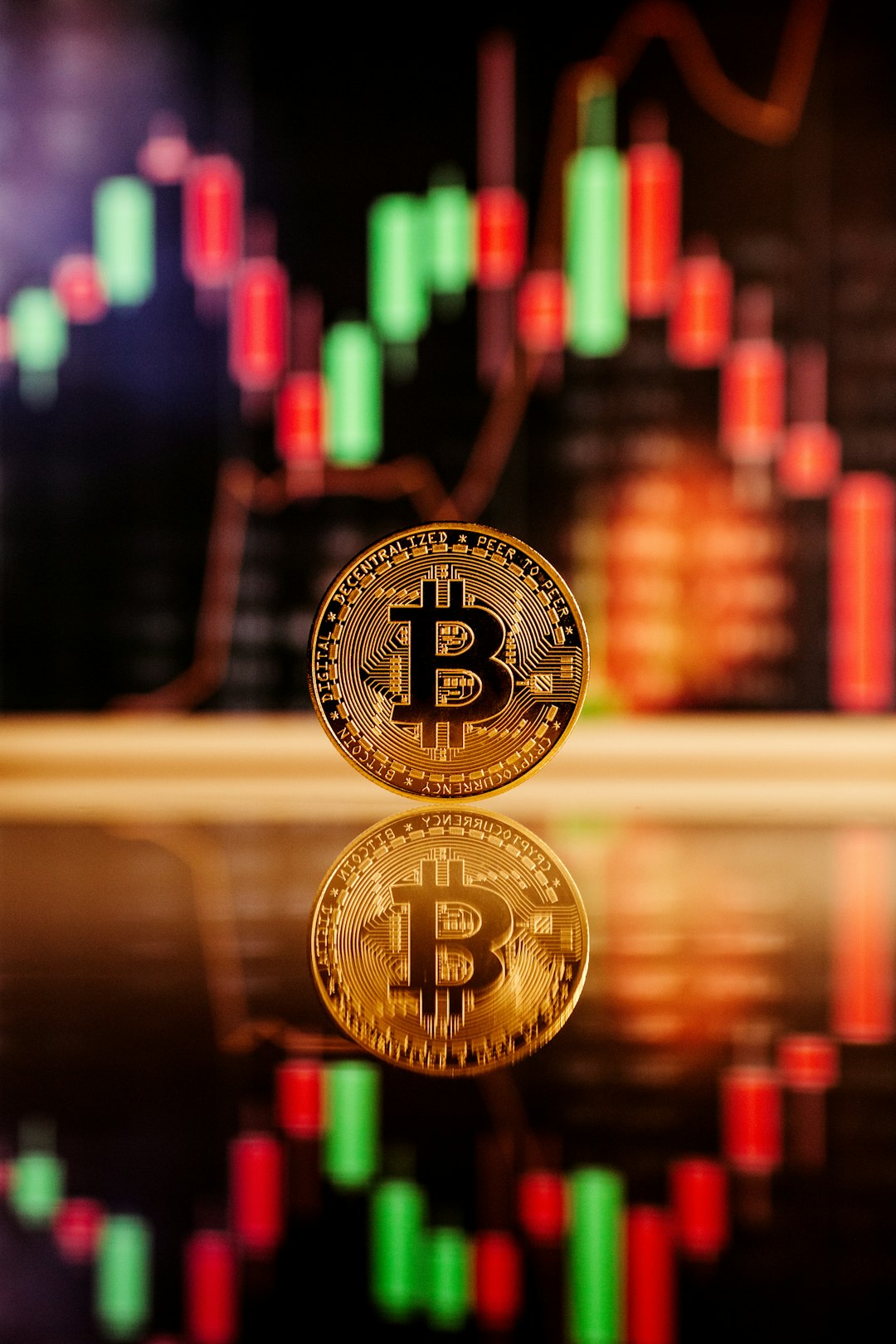 Balancing Risk with Decentralized and Centralized Investment Diversification